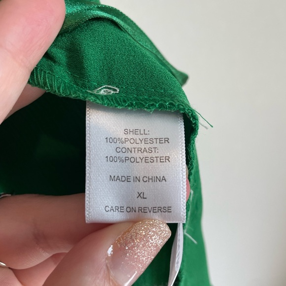 New York & Company Green Halterneck Blouse size XL - Picture 6 of 9